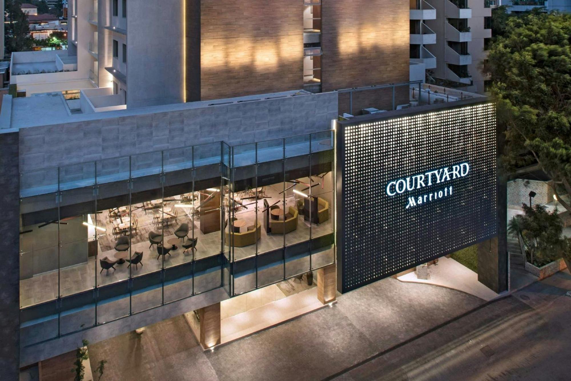 Courtyard By Marriott Guatemala City Екстериор снимка